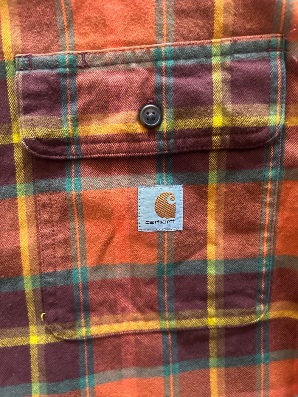 Carhartt Loose Fit Heavyweight Long-Sleeve Plaid Flannel Shirt - Picture 2 of 4